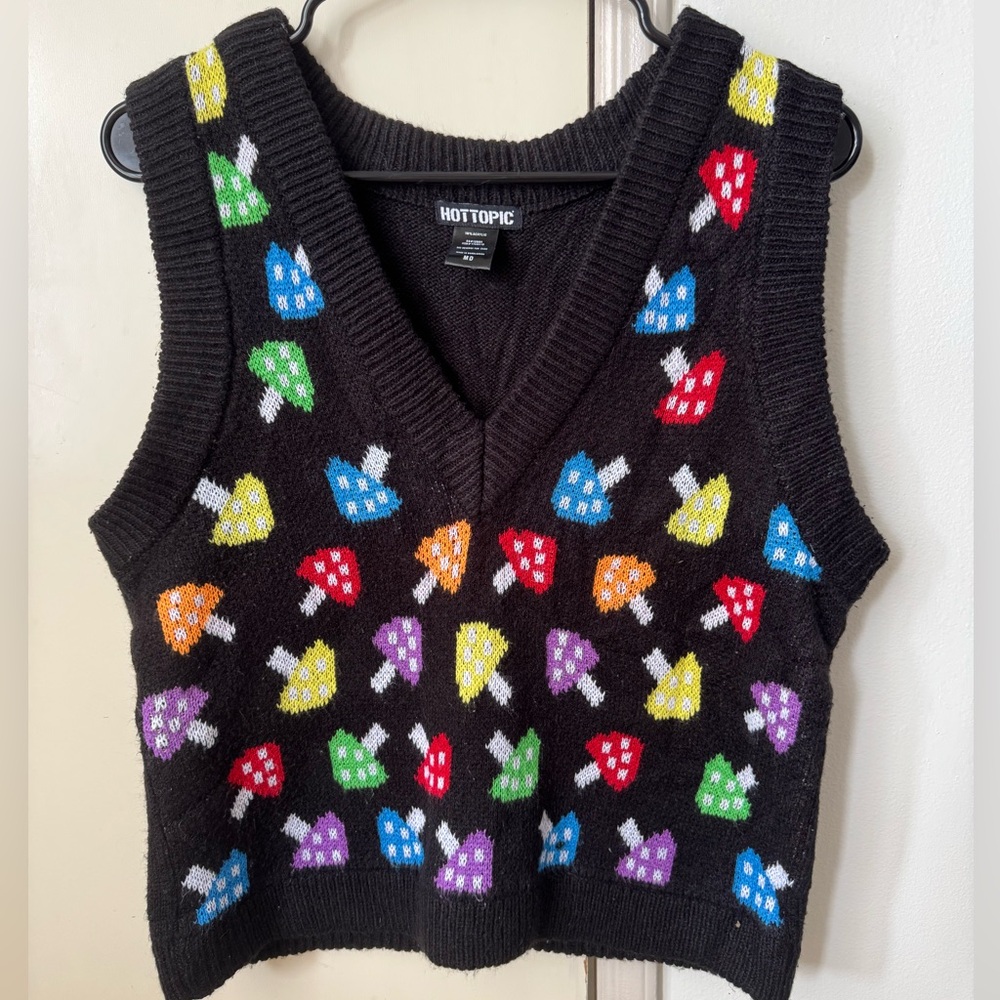 Mushroom sweater vest 🍄